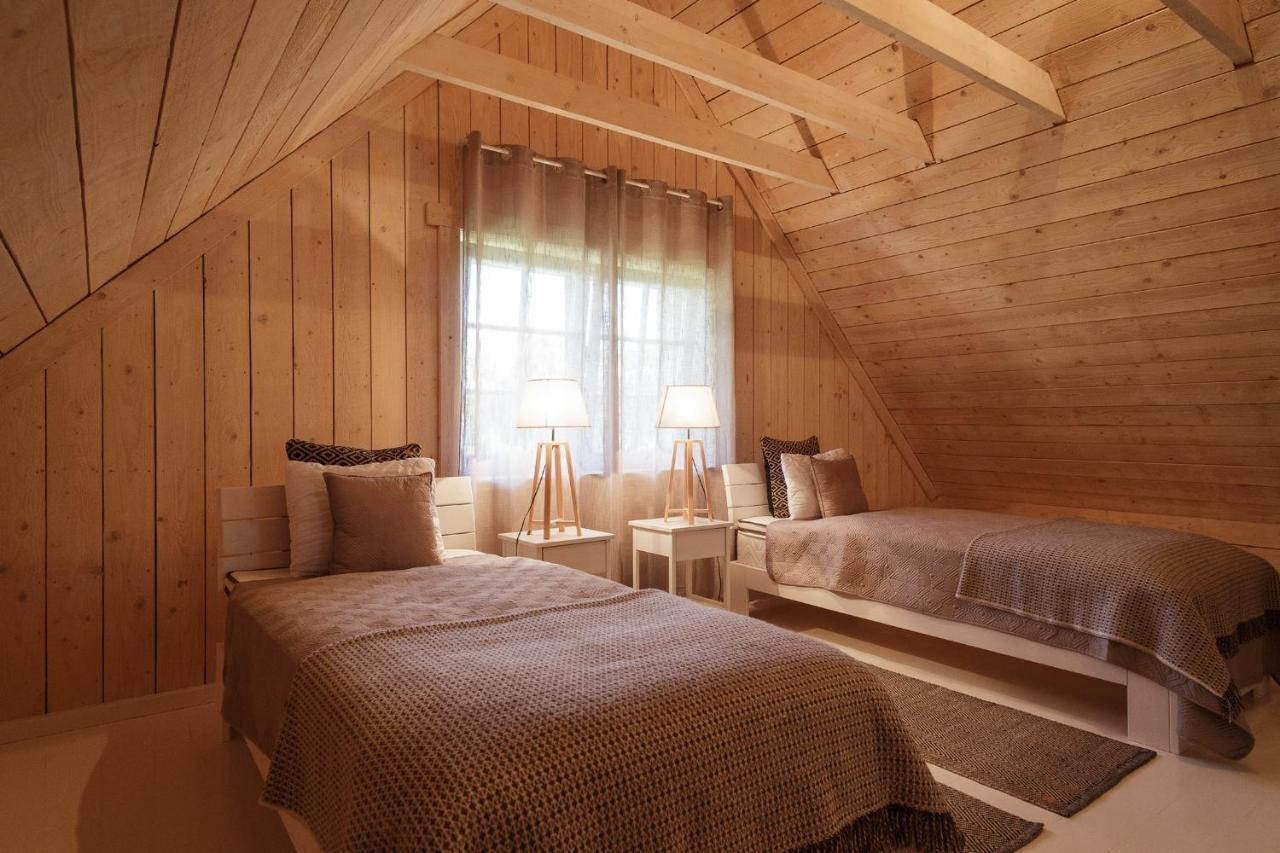Villa Bumba Liigalaskma Екстер'єр фото
